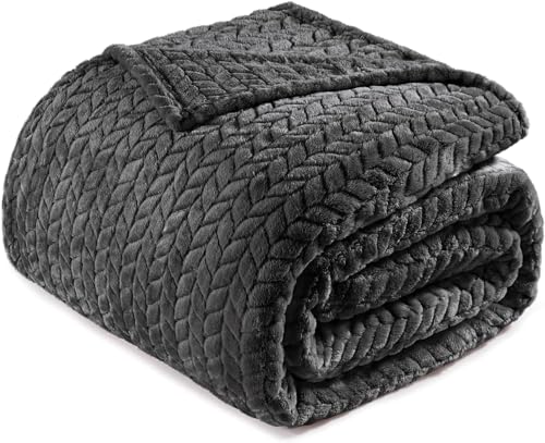 Super Soft Throw Blanket Premium Silky Flannel Fleece Leaves Pattern Lightweight Bed Blanket All Season Use