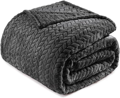 Super Soft Throw Blanket Premium Silky Flannel Fleece Leaves Pattern Lightweight Bed Blanket All Season Use