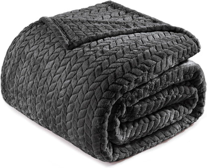 Super Soft Throw Blanket Premium Silky Flannel Fleece Leaves Pattern Lightweight Bed Blanket All Season Use