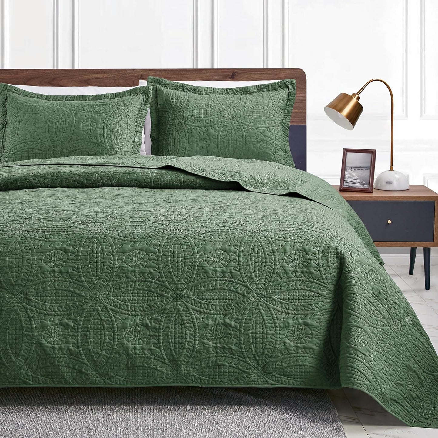 Cabin Quilts Set Summer Quilt Lightweight Microfiber Bedspread Coin Pattern Coverlet for All Season - 3 Piece (1 Quilt, 2 Pillow Shams)