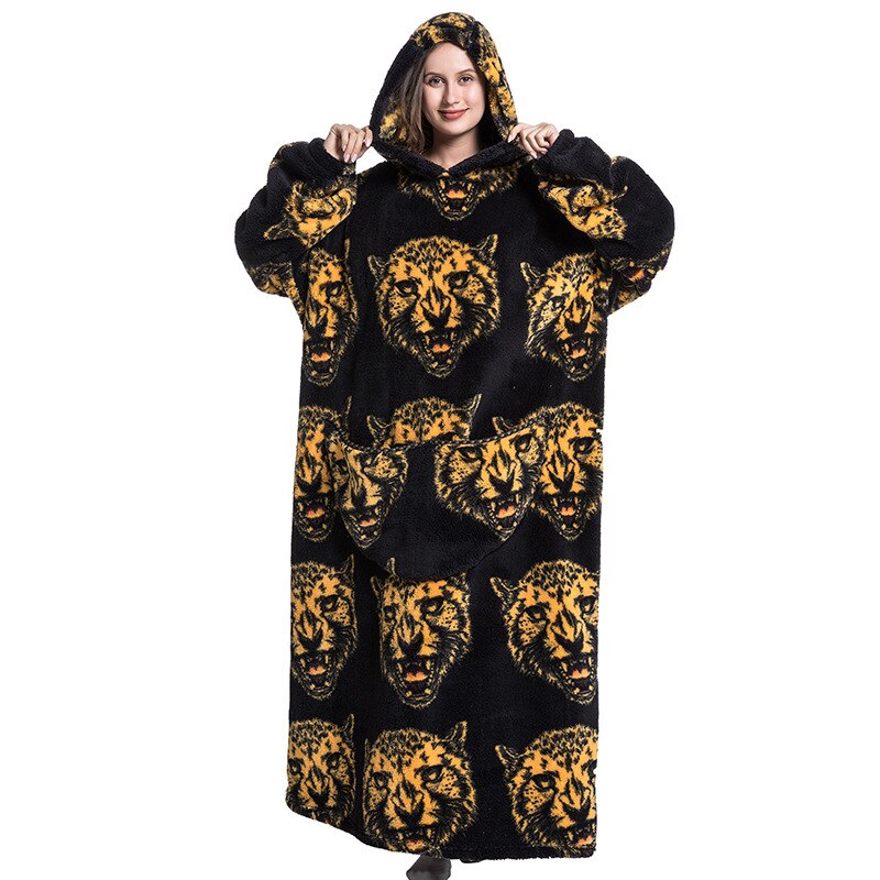 Nordic Super Long  Flannel Blanket with Sleeves Winter Hoodies Sweatshirt Solid Pullover Fleece Oversized Giant TV Red Blankets
